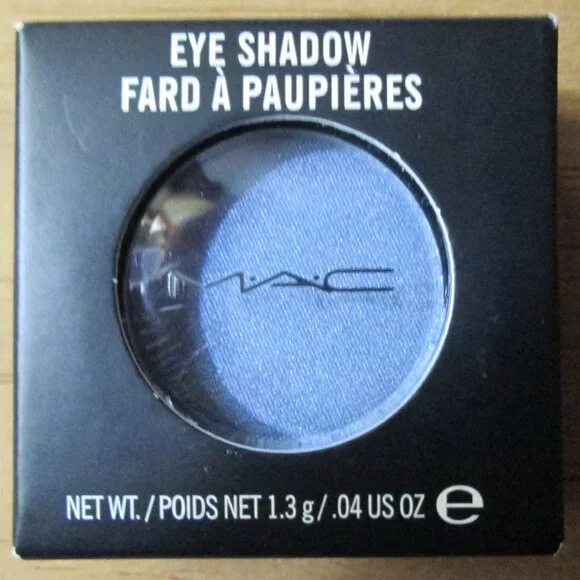 MAC Moon's Reflection Eye Shadow - Picture 2 of 5
